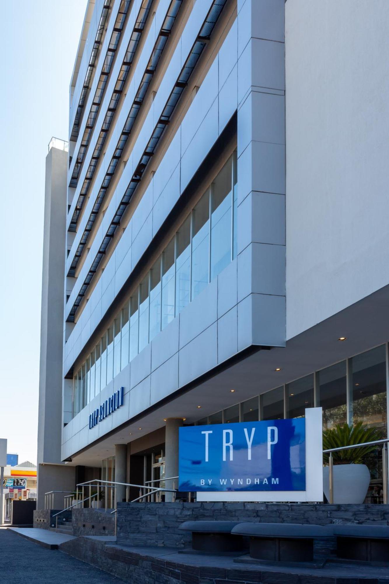 ホテル Tryp By Wyndham アスンシオン エクステリア 写真